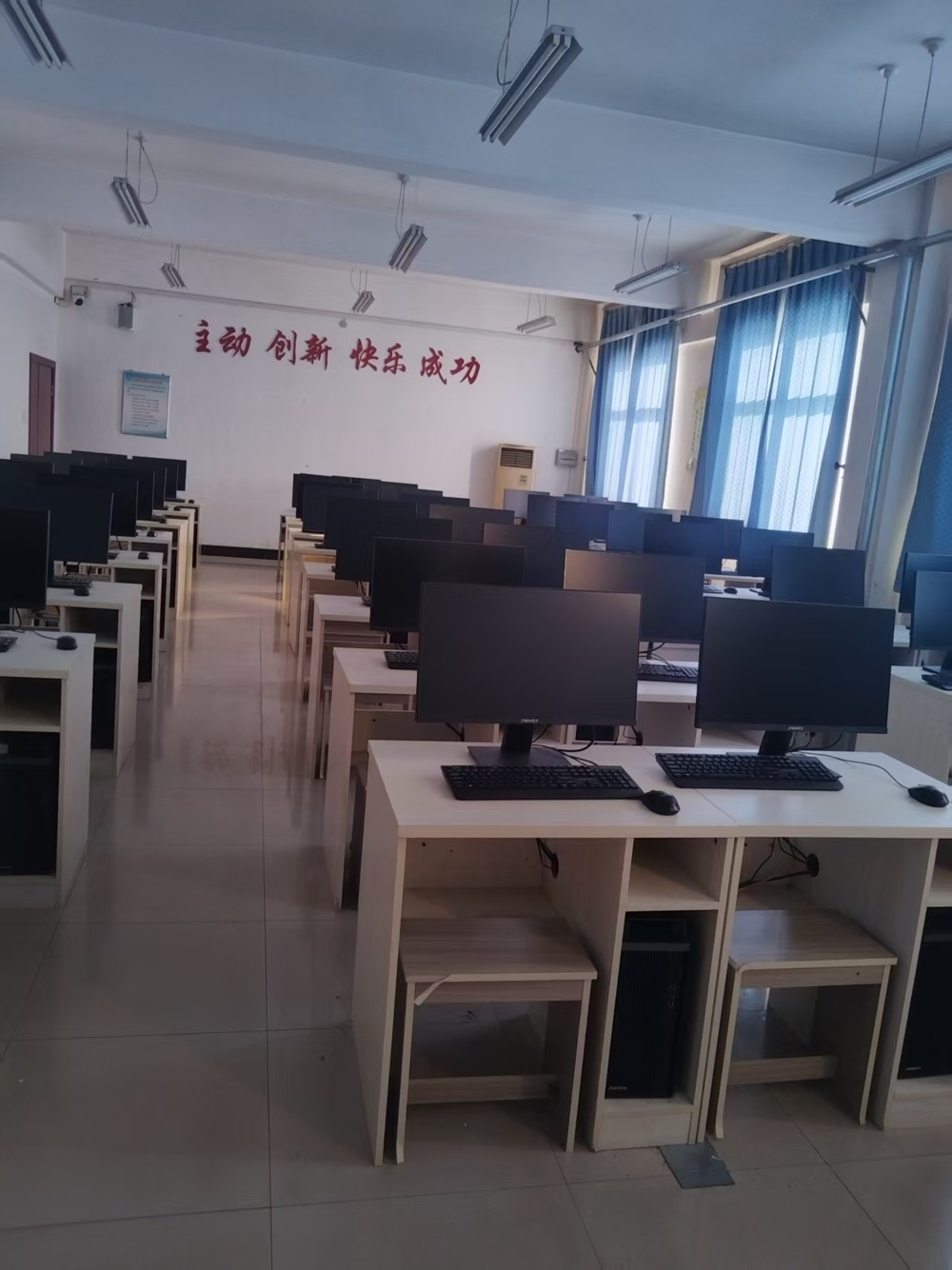 平面设计实训室2